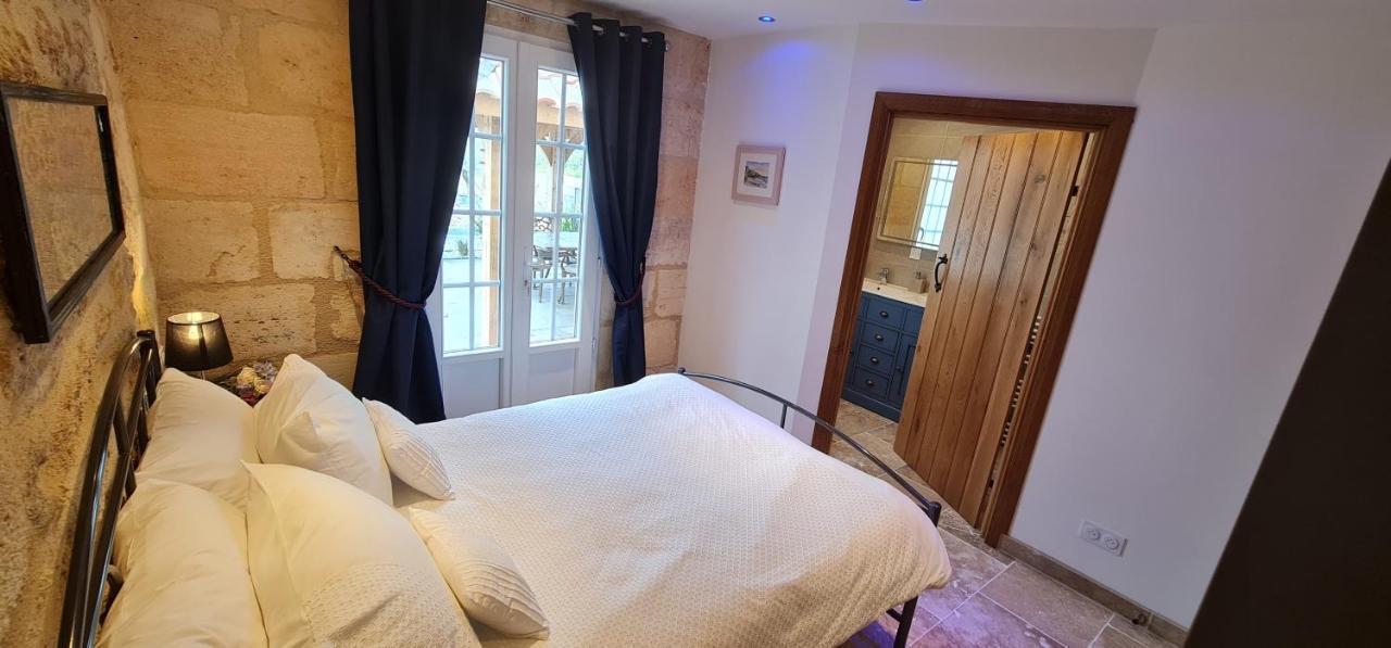 Dom Peyreton Prestige Cottages Set In A Charming Wine Property Villegouge Dış mekan fotoğraf