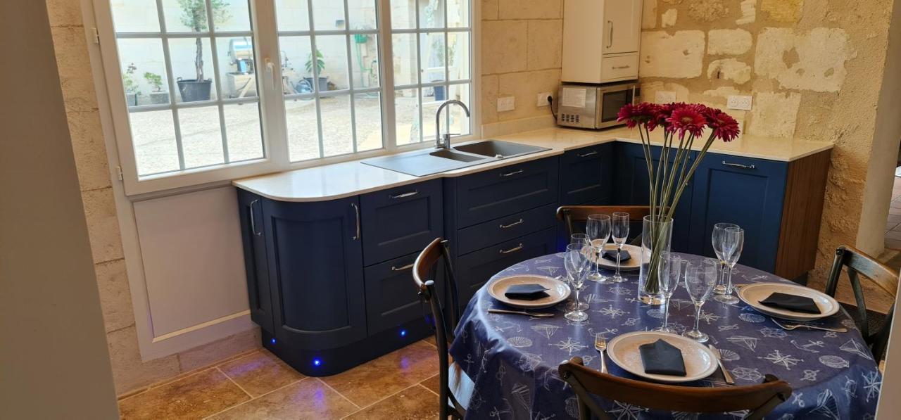 Dom Peyreton Prestige Cottages Set In A Charming Wine Property Villegouge Dış mekan fotoğraf