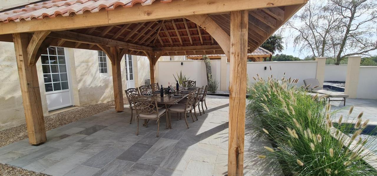 Dom Peyreton Prestige Cottages Set In A Charming Wine Property Villegouge Dış mekan fotoğraf