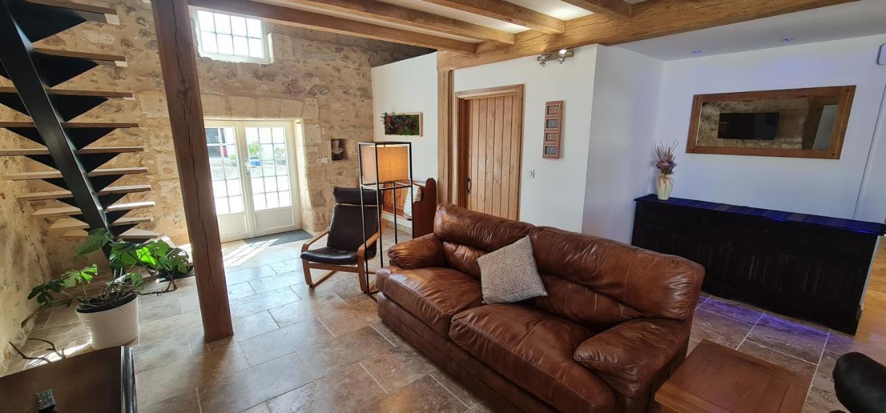 Dom Peyreton Prestige Cottages Set In A Charming Wine Property Villegouge Dış mekan fotoğraf